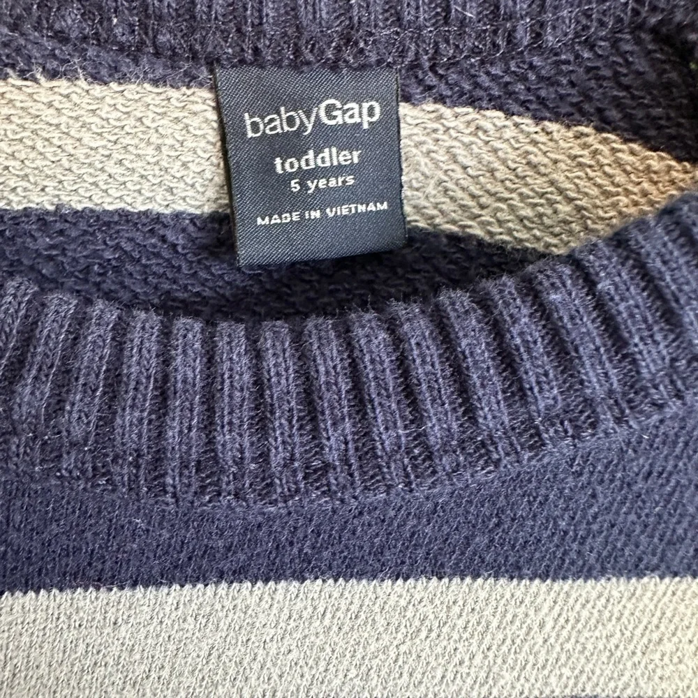 GAP Blue and Gray Striped Sweater Crew Neck